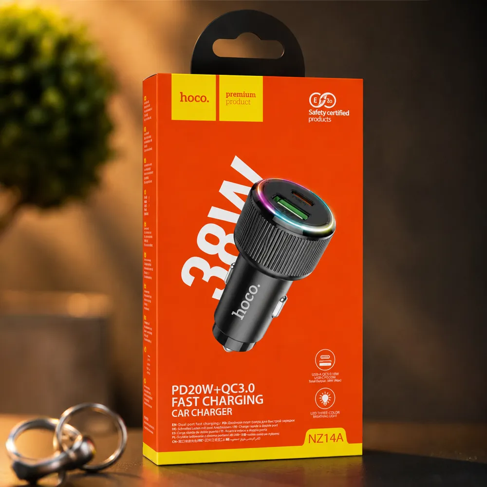 Автомобільна зарядка Hoco NZ14A Guerrero — швидка зарядка USB-C PD та USB QC3.0